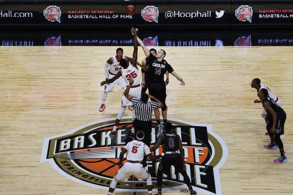 St. Johns lost their third straight, a loss to unbeaten South Carolina at Mohegan Sun Arena in Connecticut (Photo: St. Johns Athletic Communications)