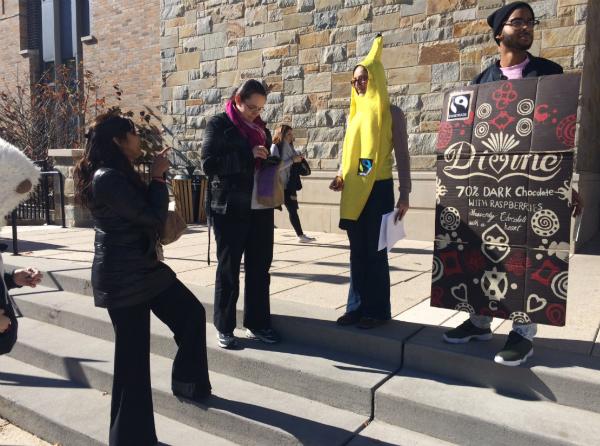 Members of the SJU Fair Trade Committee spoke to students about Fair Trade on Oct. 31, 2016.