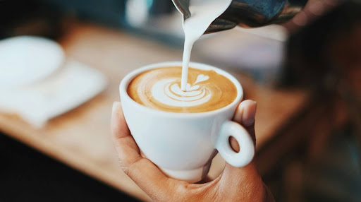 Photo Courtesy / Unsplash Fahmi Fakhrudin
